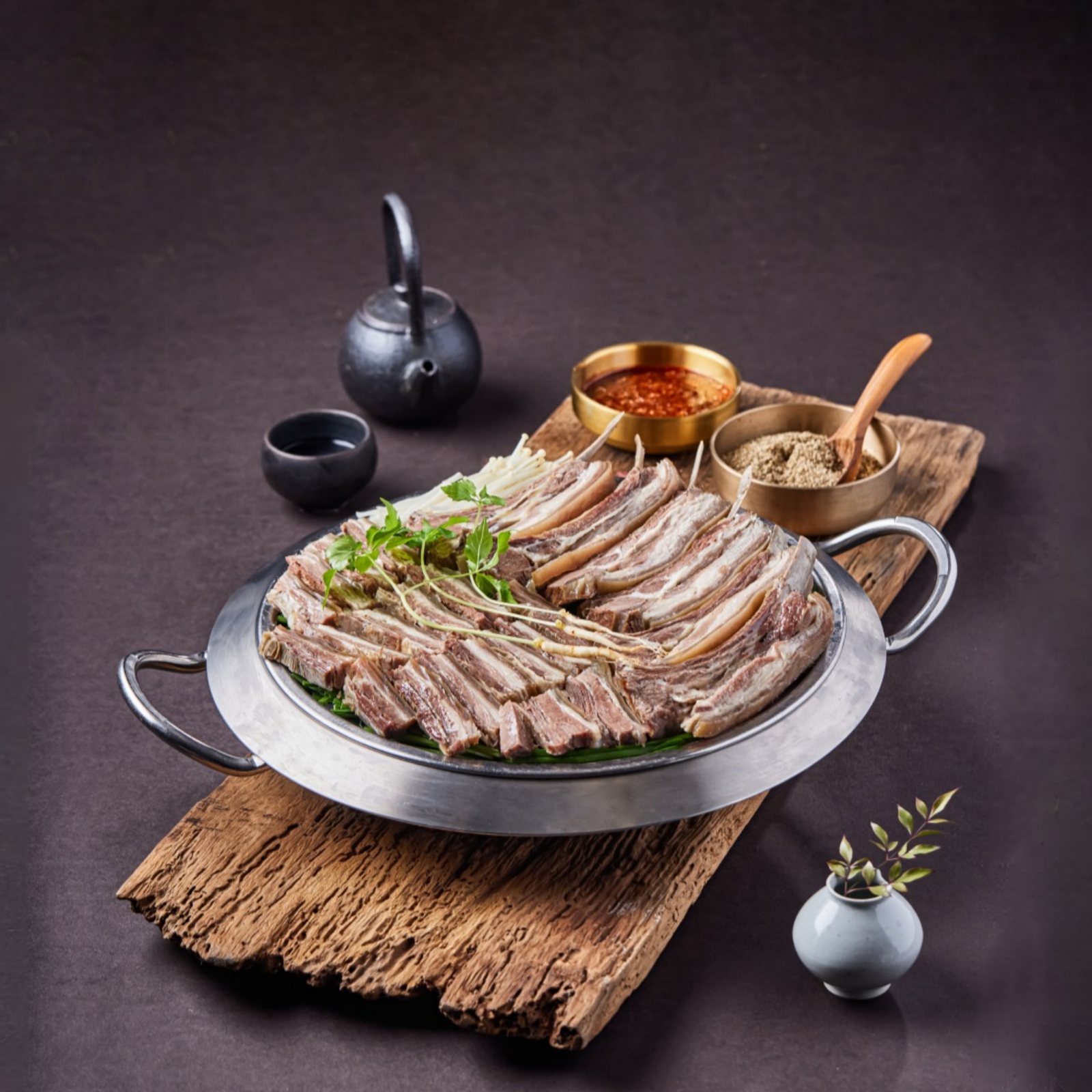 향촌흑염소 갈비수육 한 상
